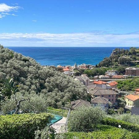 2 Bedroom Stunning Apartment In Moneglia Kültér fotó