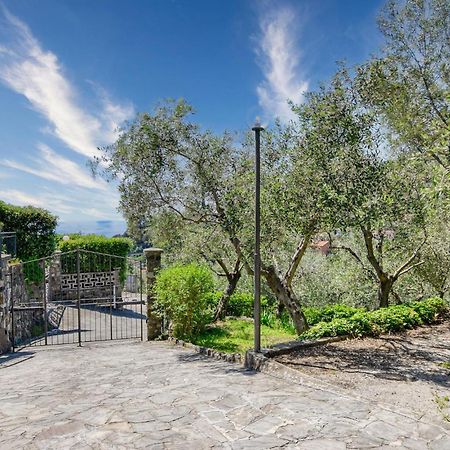 2 Bedroom Stunning Apartment In Moneglia Kültér fotó
