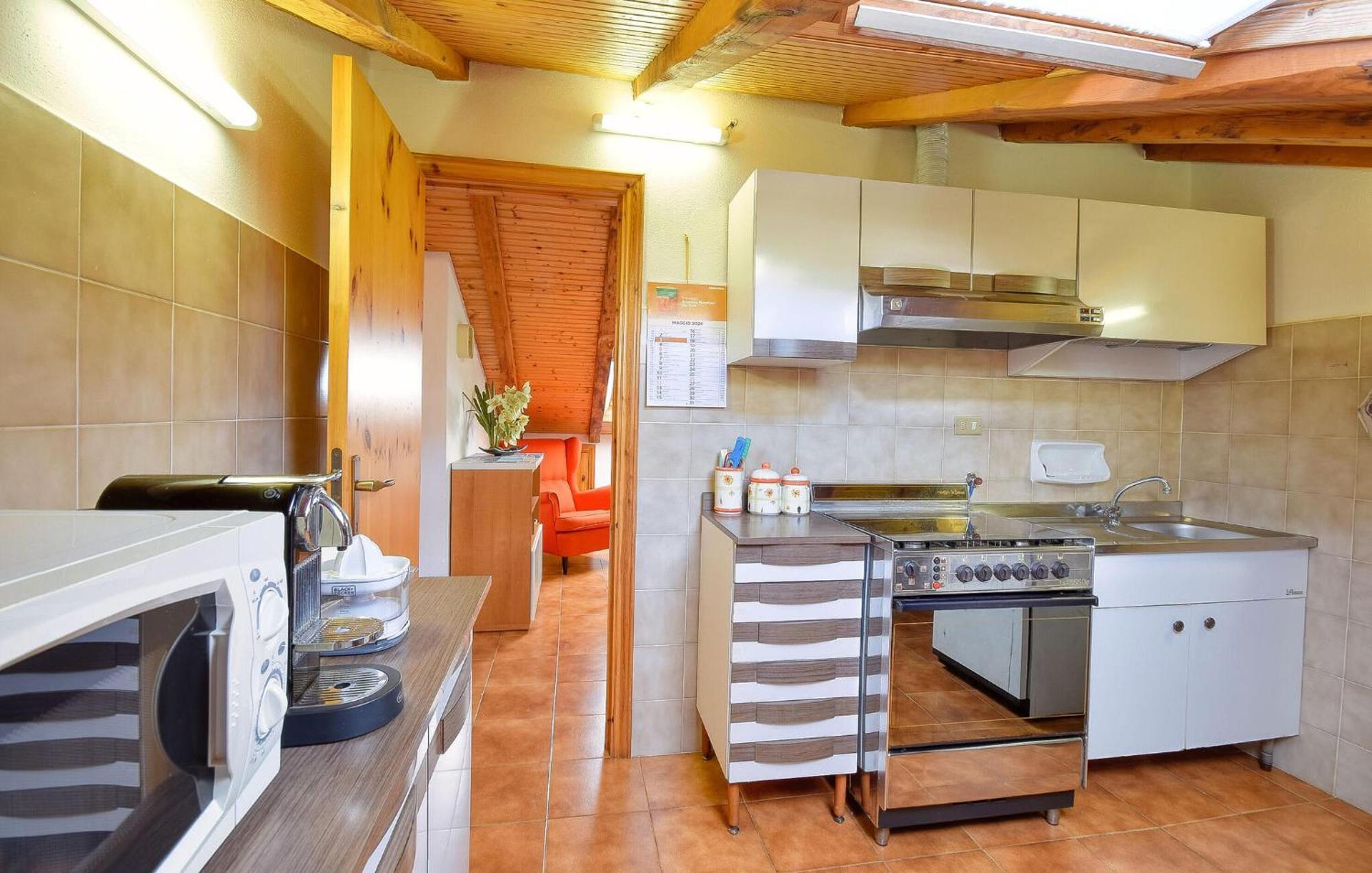 2 Bedroom Stunning Apartment In Moneglia Kültér fotó