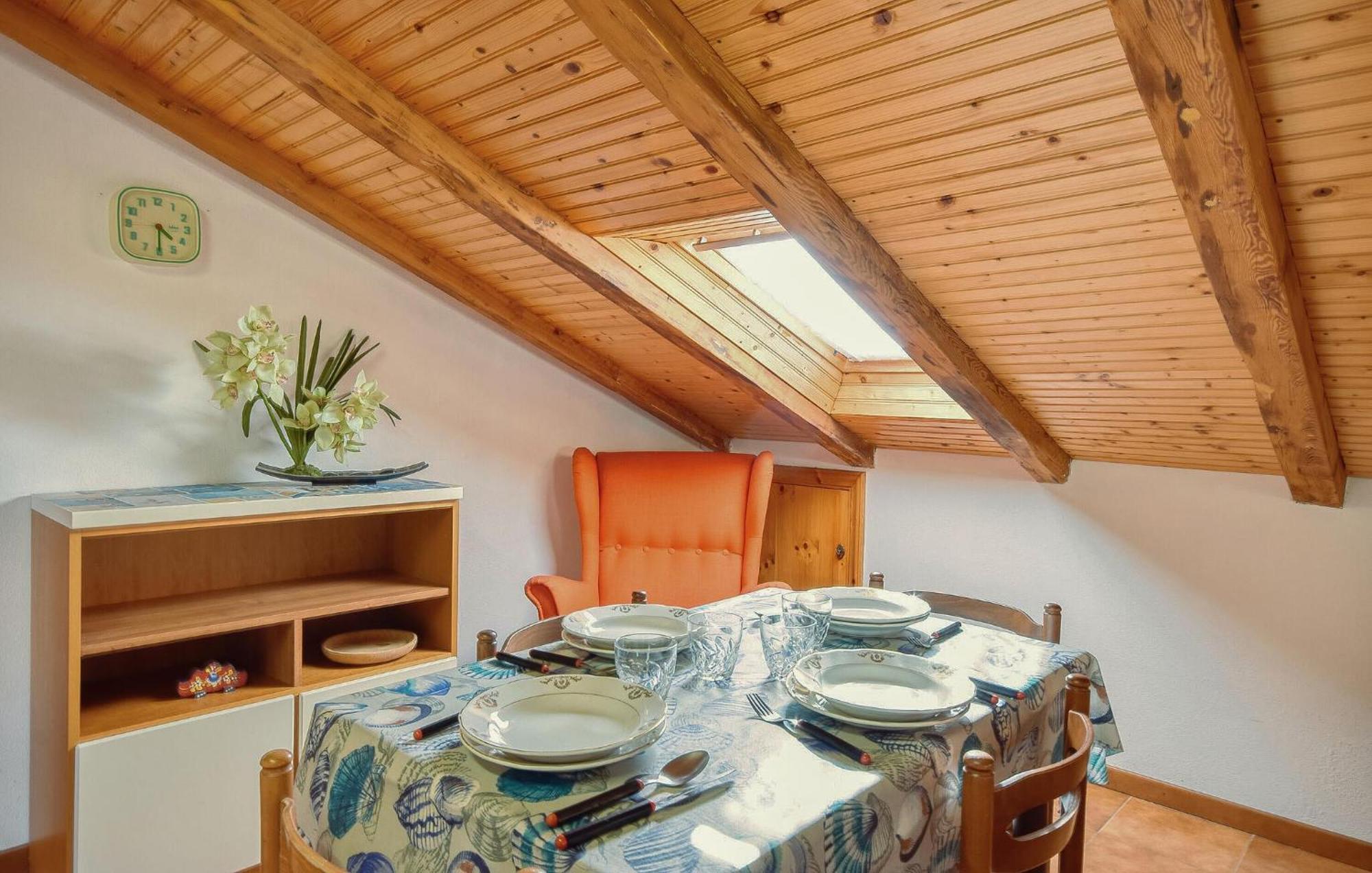 2 Bedroom Stunning Apartment In Moneglia Kültér fotó